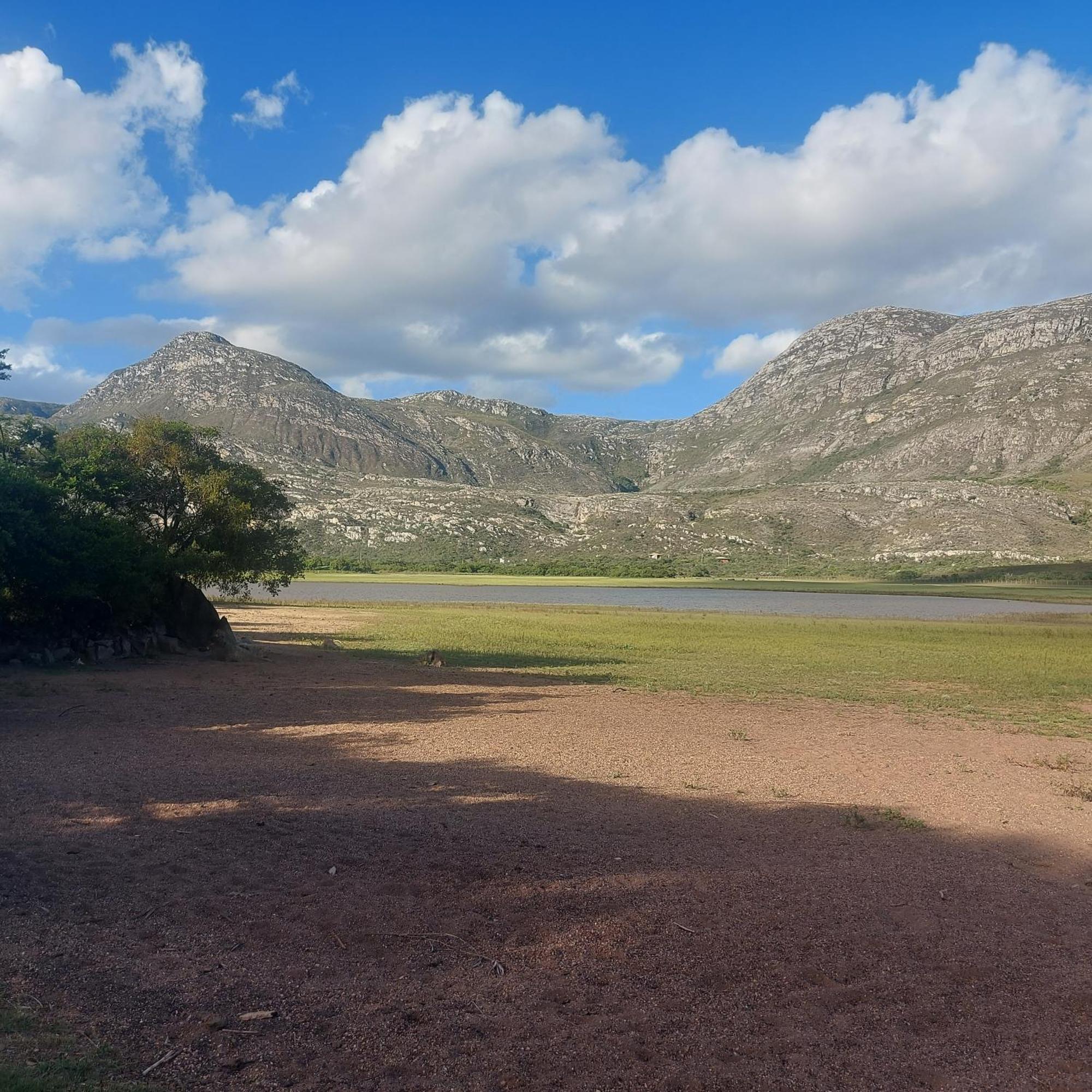 Casas E Apartamentos Da Praia, Lapinha Na Beira Do Lago Сантана-ду-Ріашу Екстер'єр фото